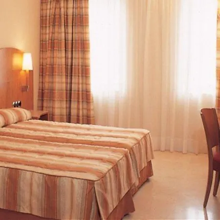 Aristol - Sagrada Familia 3*