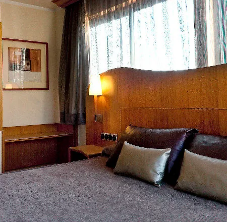 Hotel Aristol - Sagrada Familia 3*